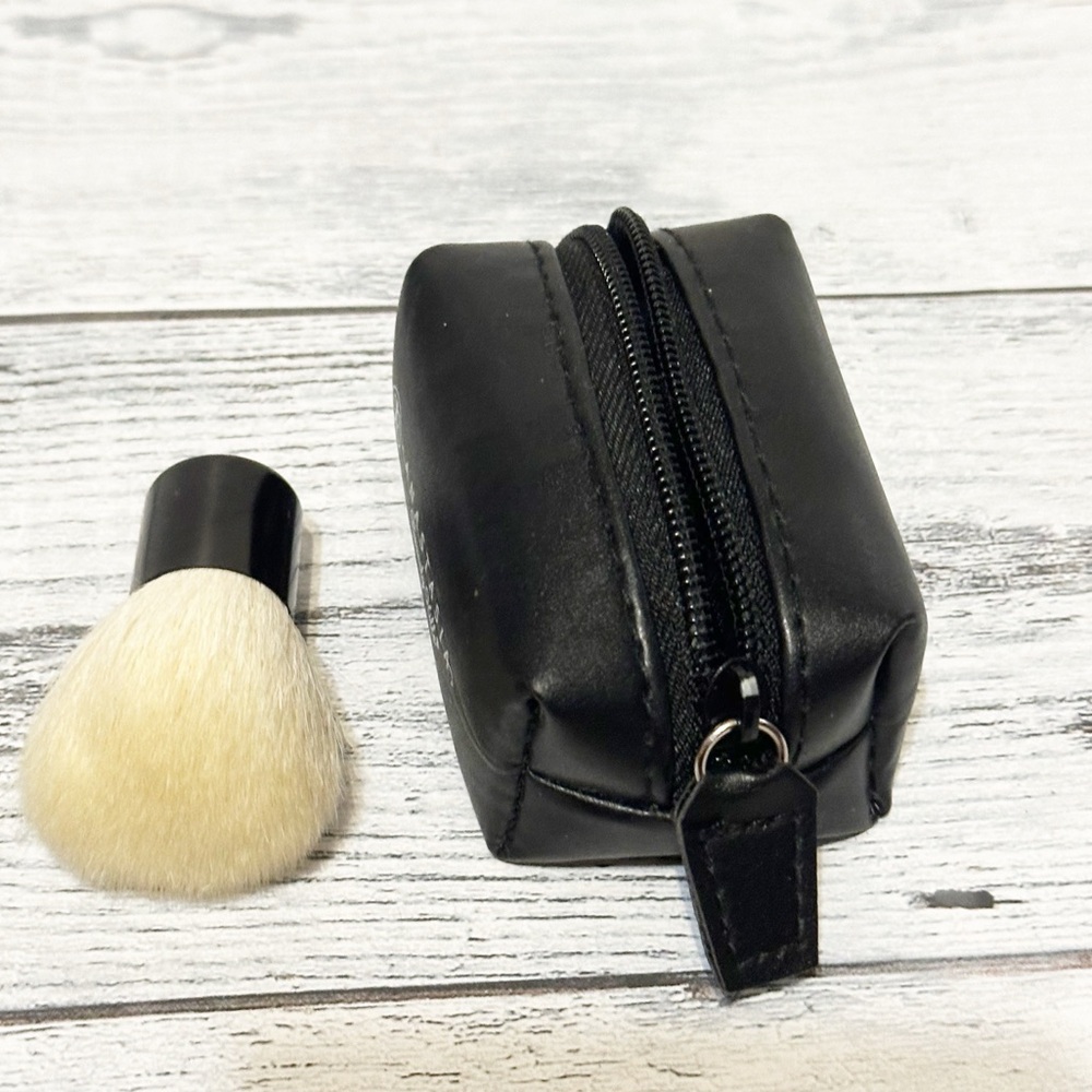 Anastasia Beverly Hills Kabuki Brush Set - Picture 6 of 6